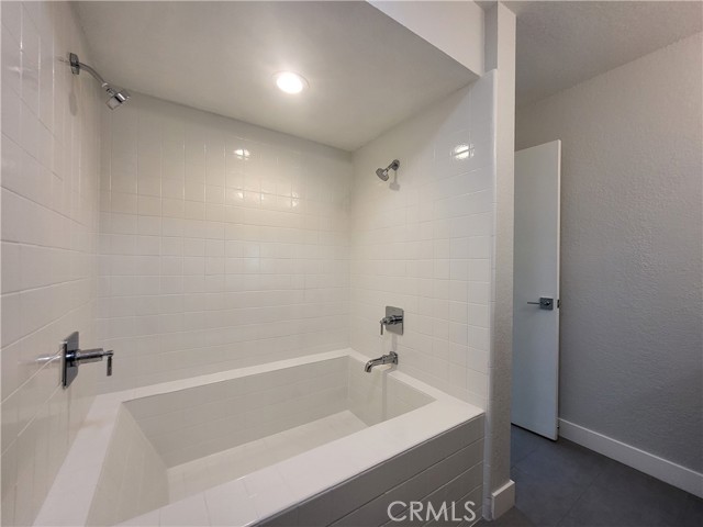 Detail Gallery Image 26 of 37 For 161 Monterey a,  Hermosa Beach,  CA 90254 - 3 Beds | 2/1 Baths