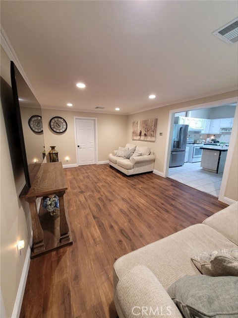 Detail Gallery Image 17 of 64 For 126 N Eastman Ave, Los Angeles,  CA 90063 - 5 Beds | 4 Baths