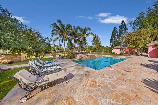 Detail Gallery Image 34 of 56 For 8547 Amestoy, –,  CA 91325 - 5 Beds | 4 Baths