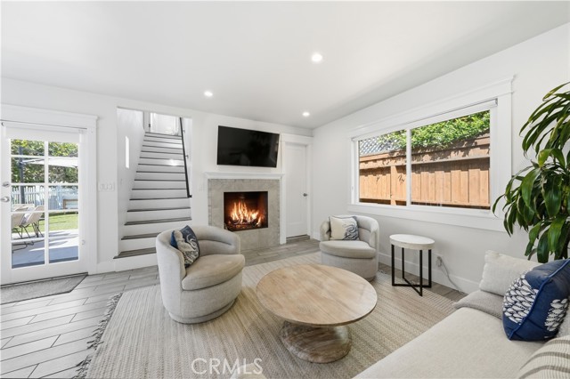 Detail Gallery Image 22 of 38 For 130 Cordova Walk, Long Beach,  CA 90803 - 2 Beds | 2/1 Baths