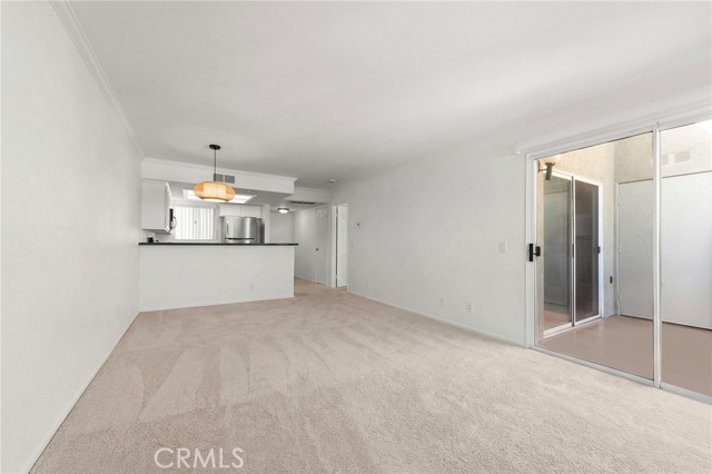 Detail Gallery Image 3 of 39 For 3440 Hathaway Ave #323,  Long Beach,  CA 90815 - 1 Beds | 1 Baths