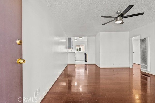 Detail Gallery Image 8 of 26 For 7137 Coldwater Canyon Ave #10,  North Hollywood,  CA 91605 - 2 Beds | 1 Baths