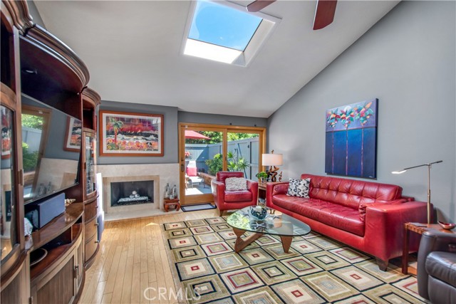 Detail Gallery Image 19 of 46 For 19652 Stern Ln, Huntington Beach,  CA 92648 - 2 Beds | 2 Baths