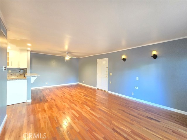 Detail Gallery Image 4 of 31 For 18645 Hatteras St #161,  Tarzana,  CA 91356 - 2 Beds | 1/1 Baths