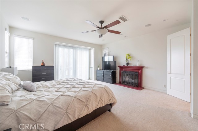 Detail Gallery Image 17 of 49 For 116 11th St, Huntington Beach,  CA 92648 - 3 Beds | 3/1 Baths