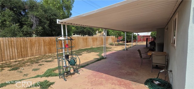 Detail Gallery Image 29 of 33 For 2051 Rancho Dr, Riverside,  CA 92507 - 4 Beds | 2/1 Baths