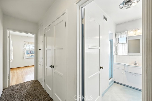 8847 Naomi Avenue, San Gabriel CA: https://media.crmls.org/medias/396b16d5-91bd-4480-a36d-204a136a446d.jpg