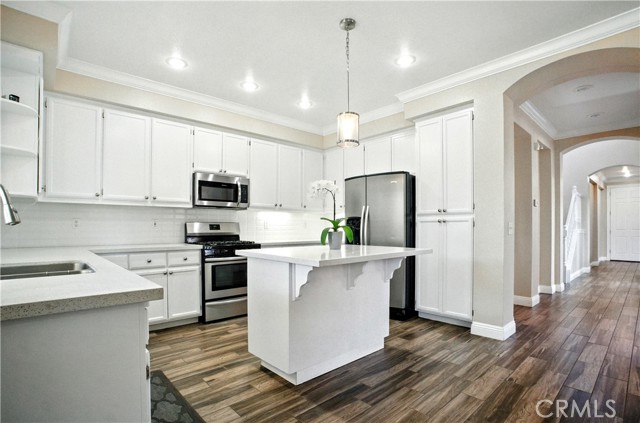Detail Gallery Image 10 of 35 For 1958 Fall Brook Ct, Merced,  CA 95340 - 4 Beds | 3 Baths