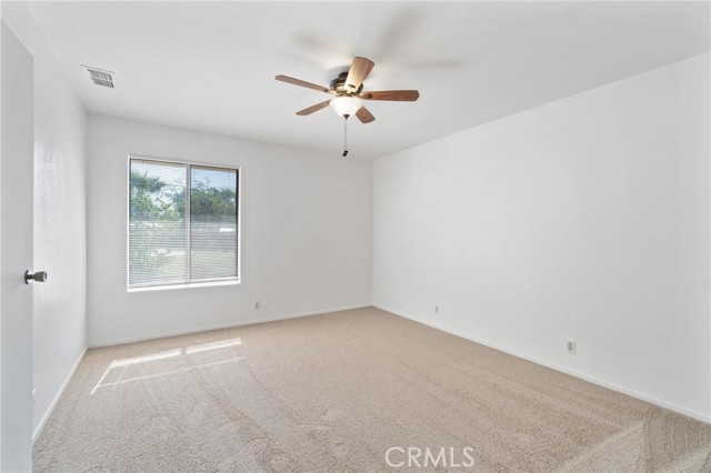 18691 Varden Drive, Madera CA: https://media.crmls.org/medias/396d0c10-834e-49d8-a130-3ea40e0c8838.jpg