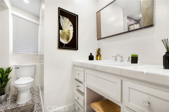 Detail Gallery Image 12 of 16 For 480 W Kenoak Dr, Covina,  CA 91723 - 4 Beds | 1/1 Baths