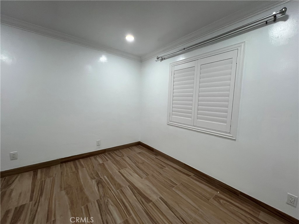 https://media.crmls.org/medias/396e6aad-211d-49af-a495-f412e18984db.jpg?preset=X-Large