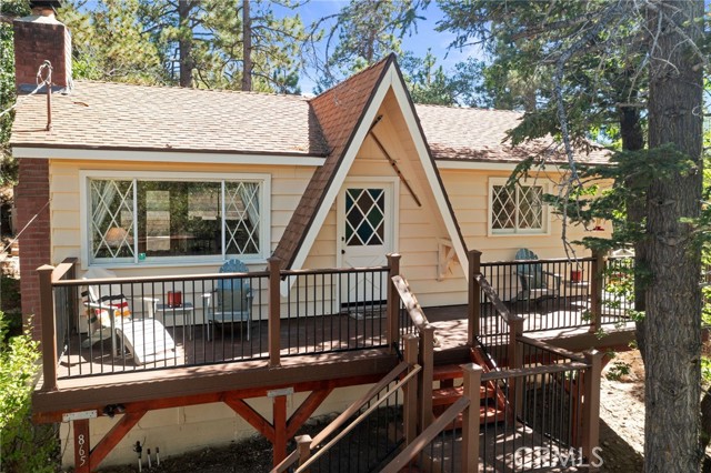 Detail Gallery Image 1 of 36 For 865 Villa Grove Ave, Big Bear Lake,  CA 92315 - 2 Beds | 1 Baths