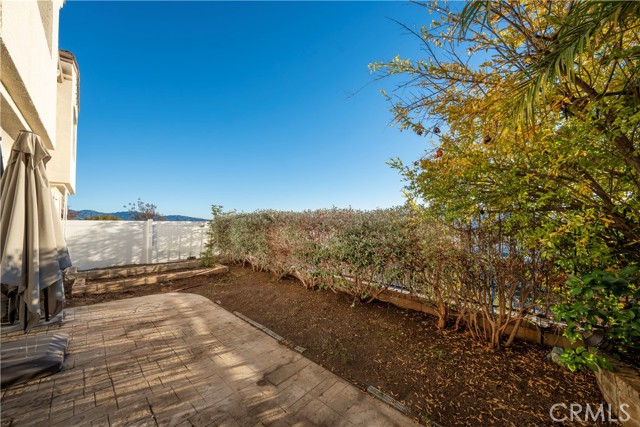 Detail Gallery Image 13 of 33 For 24332 Lorenzo, Valencia,  CA 91355 - 3 Beds | 3 Baths