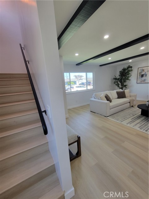 Detail Gallery Image 10 of 57 For 6526 Corinne Cir, Buena Park,  CA 90620 - 5 Beds | 2/1 Baths