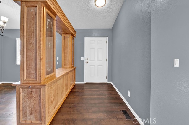 Detail Gallery Image 36 of 43 For 21276 White Pine Dr #16,  Tehachapi,  CA 93561 - 3 Beds | 2 Baths
