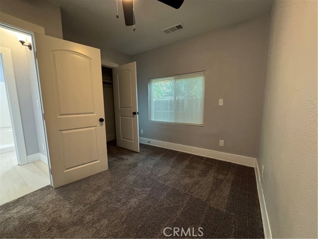 Detail Gallery Image 7 of 18 For 3417 E Grant Ave, Fresno,  CA 93702 - 3 Beds | 1 Baths