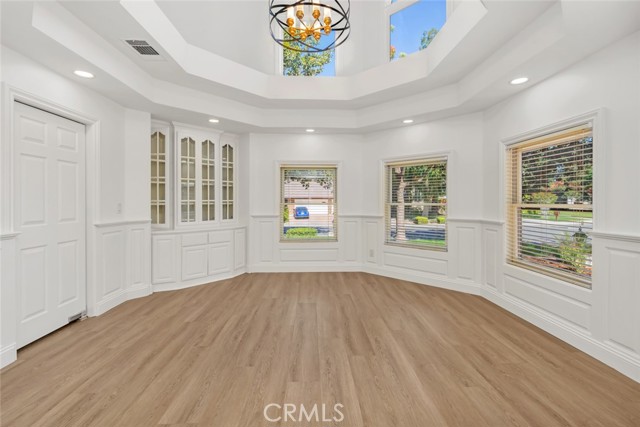 Detail Gallery Image 15 of 75 For 7509 Calle Sagrada, Bakersfield,  CA 93309 - 4 Beds | 5 Baths