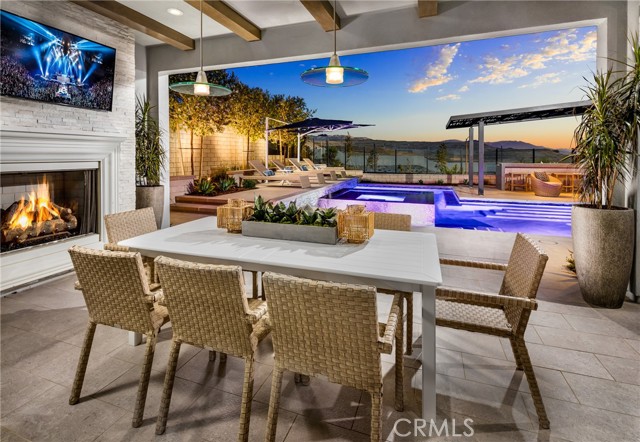 27518 Elderberry Drive, Valencia CA: https://media.crmls.org/medias/39711970-7def-456c-9e5e-1ddc0d93a294.jpg
