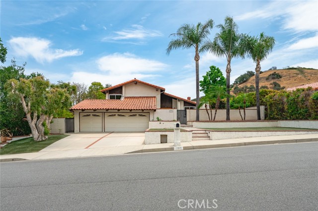 15539 Feldspar Drive, Chino Hills CA: https://media.crmls.org/medias/39721d2d-9095-4b14-b476-3f6ecbb633f4.jpg