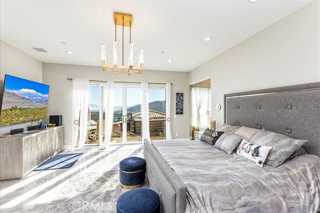 Detail Gallery Image 15 of 74 For 38000 via Vista Grande, Murrieta,  CA 92562 - 5 Beds | 5/2 Baths