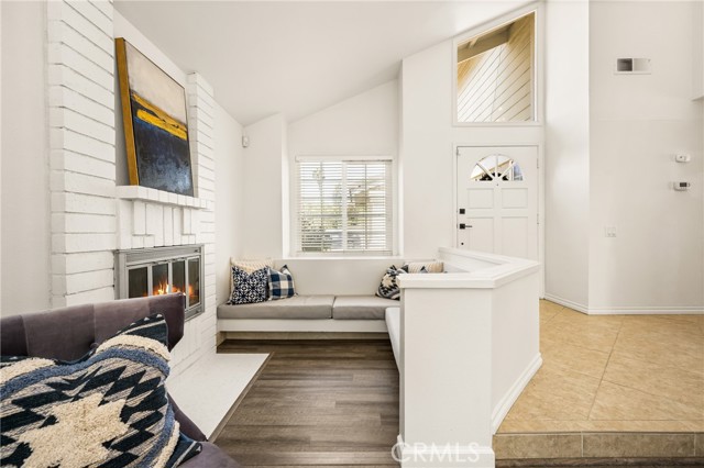 9 New Mdws, Irvine CA: https://media.crmls.org/medias/39732099-ad5e-4ee8-af91-be68e8ab815e.jpg