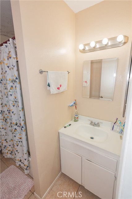 Detail Gallery Image 9 of 16 For 1705 Neil Armstrong St #106,  Montebello,  CA 90640 - 2 Beds | 1 Baths