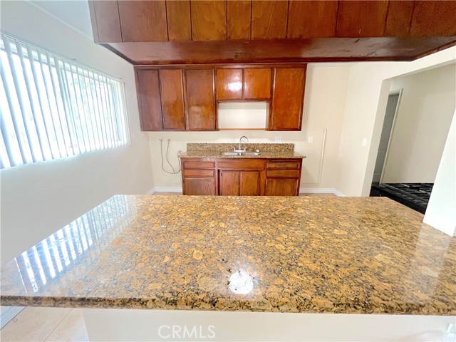 Detail Gallery Image 6 of 33 For 839 S Oaks Ave #D,  Ontario,  CA 91762 - 3 Beds | 1 Baths