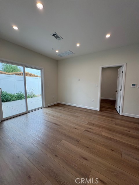 Detail Gallery Image 2 of 16 For 15857 Stare St, North Hills,  CA 91343 - 2 Beds | 2 Baths