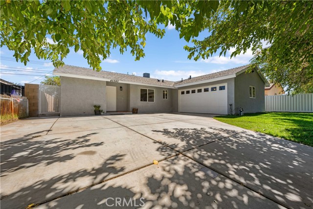 Image 2 for 45540 3Rd St, Lancaster, CA 93535