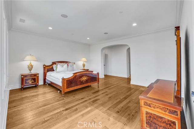 25 Village Way, Irvine CA: https://media.crmls.org/medias/39775909-9b33-4722-a751-a1e3044eed66.jpg