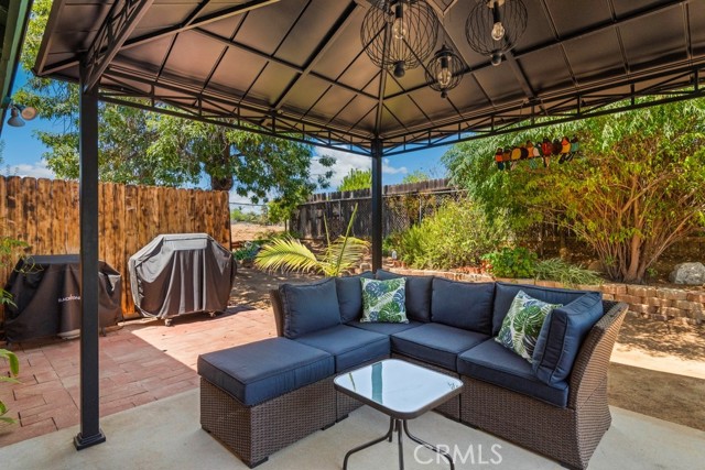 Detail Gallery Image 28 of 44 For 18860 Dallas Ave, Riverside,  CA 92508 - 4 Beds | 2 Baths