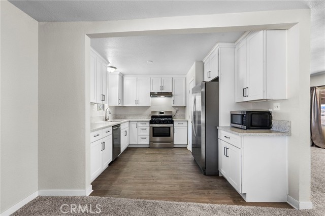 47322 180th W, Lancaster CA: https://media.crmls.org/medias/3977a112-e2be-4722-a623-fb29757eee70.jpg