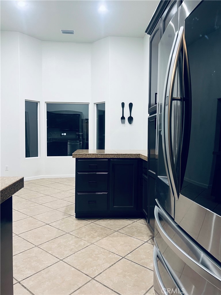 https://media.crmls.org/medias/3978436a-b6c7-41a4-9c47-4b415706d2ea.jpg?preset=X-Large