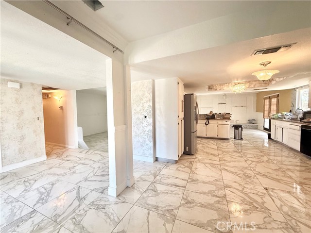 135 S Broadway St, Ridgecrest, CA 93555 photo 7