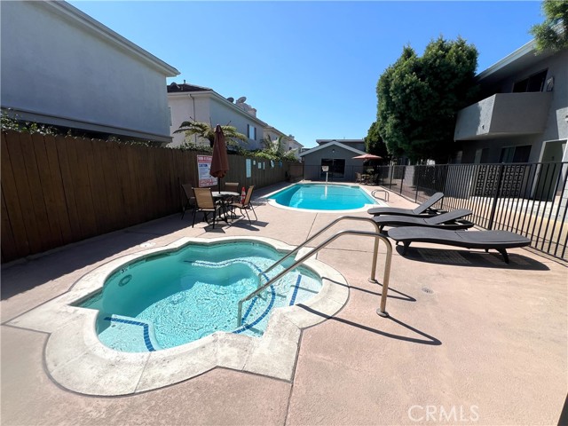 Detail Gallery Image 16 of 18 For 2502 Manhattan Beach Bld #10,  Gardena,  CA 90249 - 2 Beds | 1 Baths