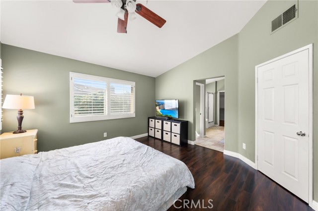 Image 18 of 41 For 909 Heron Drive