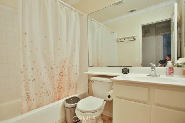 Detail Gallery Image 22 of 23 For 11395 Sherwood Dr, Garden Grove,  CA 92840 - 3 Beds | 3/1 Baths