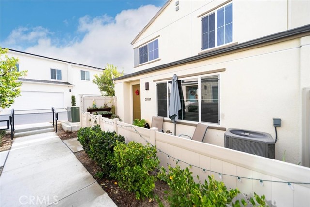 Detail Gallery Image 3 of 55 For 35157 Grove, Fallbrook,  CA 92028 - 4 Beds | 2/1 Baths