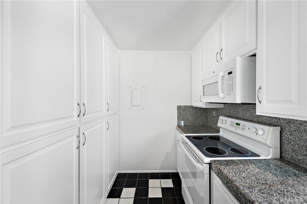 397bdd58 F5b0 4da8 9787 F47f6e5a3ee8