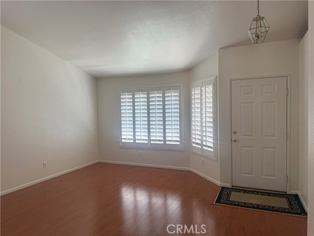 Detail Gallery Image 7 of 28 For 416 S Tamarisk Ave, Rialto,  CA 92376 - 4 Beds | 2 Baths