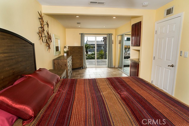 Detail Gallery Image 15 of 36 For 2061 Apollo Ct, Simi Valley,  CA 93065 - 4 Beds | 2/1 Baths