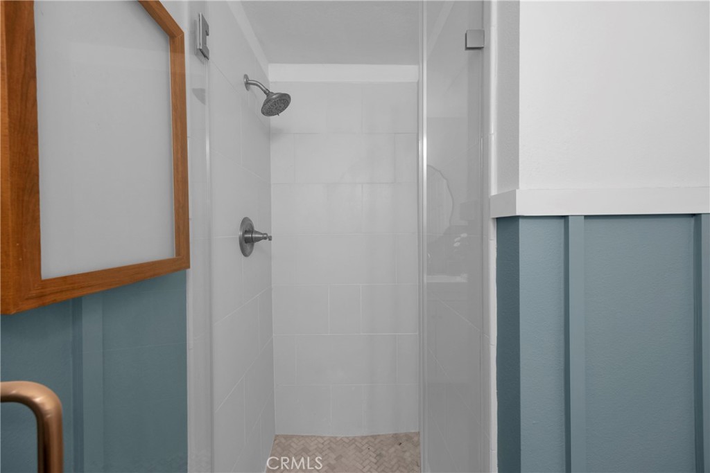 https://media.crmls.org/medias/397cce89-e448-46b7-9499-6ec9c503bbc7.jpg?preset=X-Large