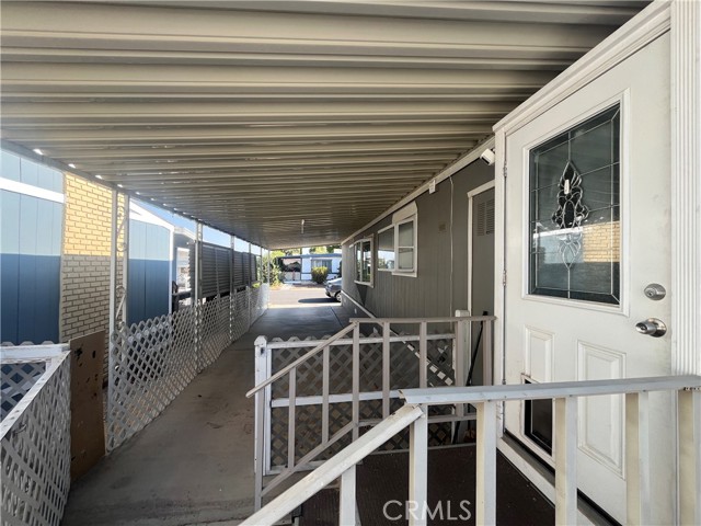 20683 Waalew Road, Apple Valley CA: https://media.crmls.org/medias/397d05cc-7e11-4700-9695-8d95f26a784d.jpg