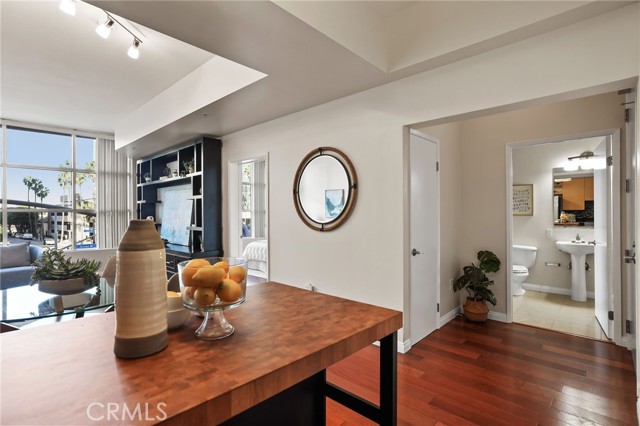 Detail Gallery Image 16 of 47 For 388 E Ocean Bld #305,  Long Beach,  CA 90802 - 2 Beds | 2 Baths