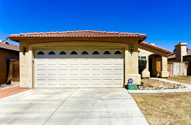 12733 Appian Avenue, Victorville CA: https://media.crmls.org/medias/397dda72-1665-4ce6-aea4-90218e2bdf7a.jpg