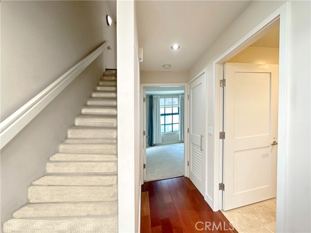 700 E Street, San Diego, California 92101, 1 Bedroom Bedrooms, ,2 BathroomsBathrooms,Residential,For Sale,E Street,OC24112082