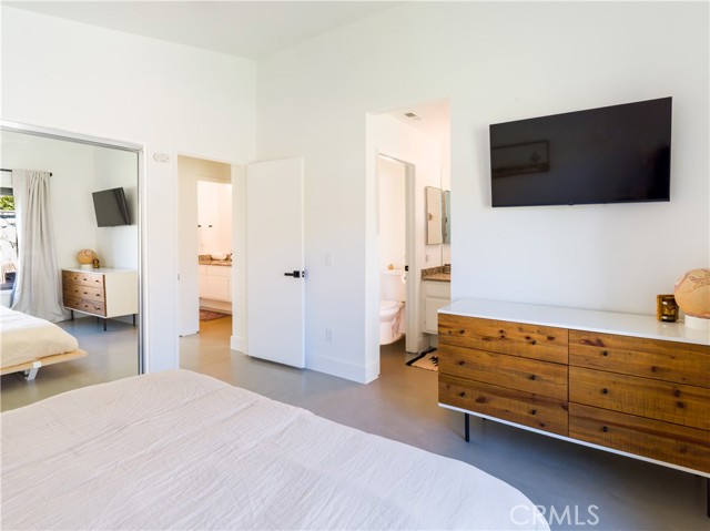 65800 Avenida Ladera, Desert Hot Springs CA: https://media.crmls.org/medias/397e7a02-22aa-40f8-8b9d-e082f5ca8cf5.jpg