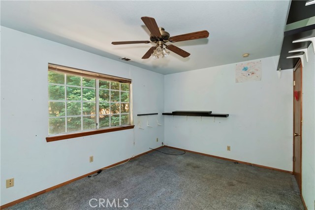 386 Garden Drive, Cedarpines Park CA: https://media.crmls.org/medias/397ea65a-6e1f-4bb9-a66d-deb42bba972a.jpg