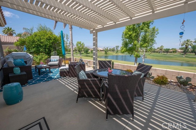 45259 Crystal Springs Drive, Indio CA: https://media.crmls.org/medias/397f268b-511d-4d7d-91d8-92abc2e01d65.jpg
