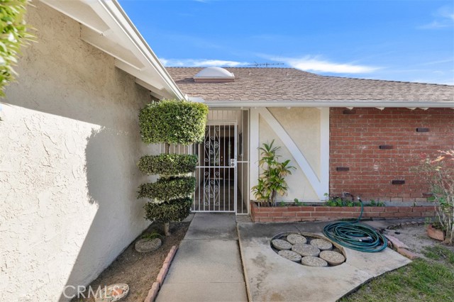 Detail Gallery Image 2 of 38 For 17078 Minnehaha St, Granada Hills,  CA 91344 - 4 Beds | 2/1 Baths